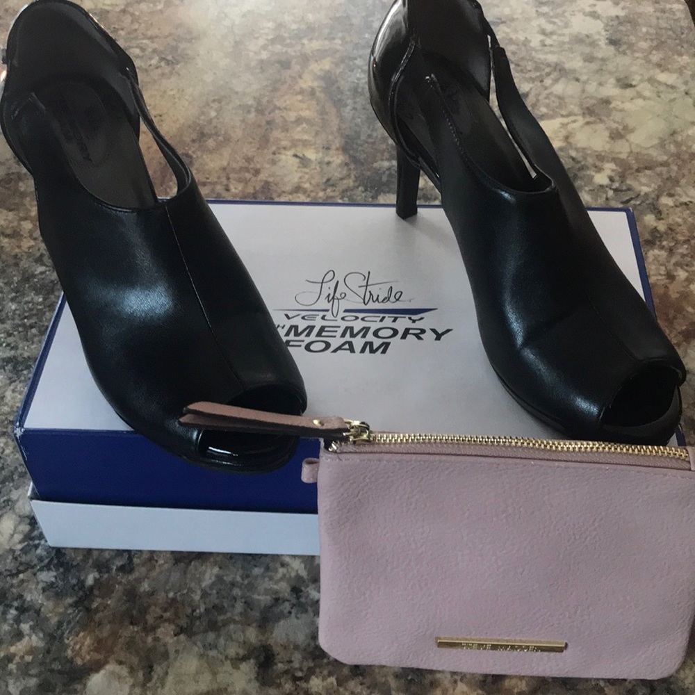 Life stride memory foam heels